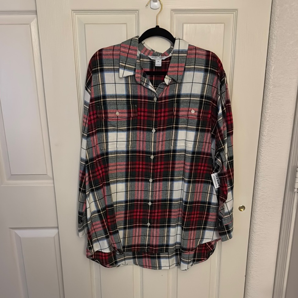Red and Black Casual Button Down Shirt with Plaid Design